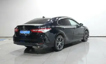 Toyota Camry 2018 года за 12 990 000 тг. в Шымкент