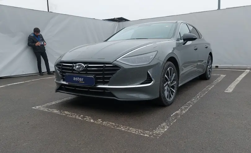 Hyundai Sonata 2023 года за 17 300 000 тг. в Алматы
