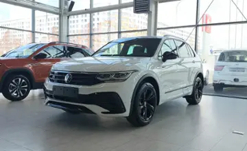 Volkswagen Tiguan 2022 года за 22 550 000 тг. в Шымкент