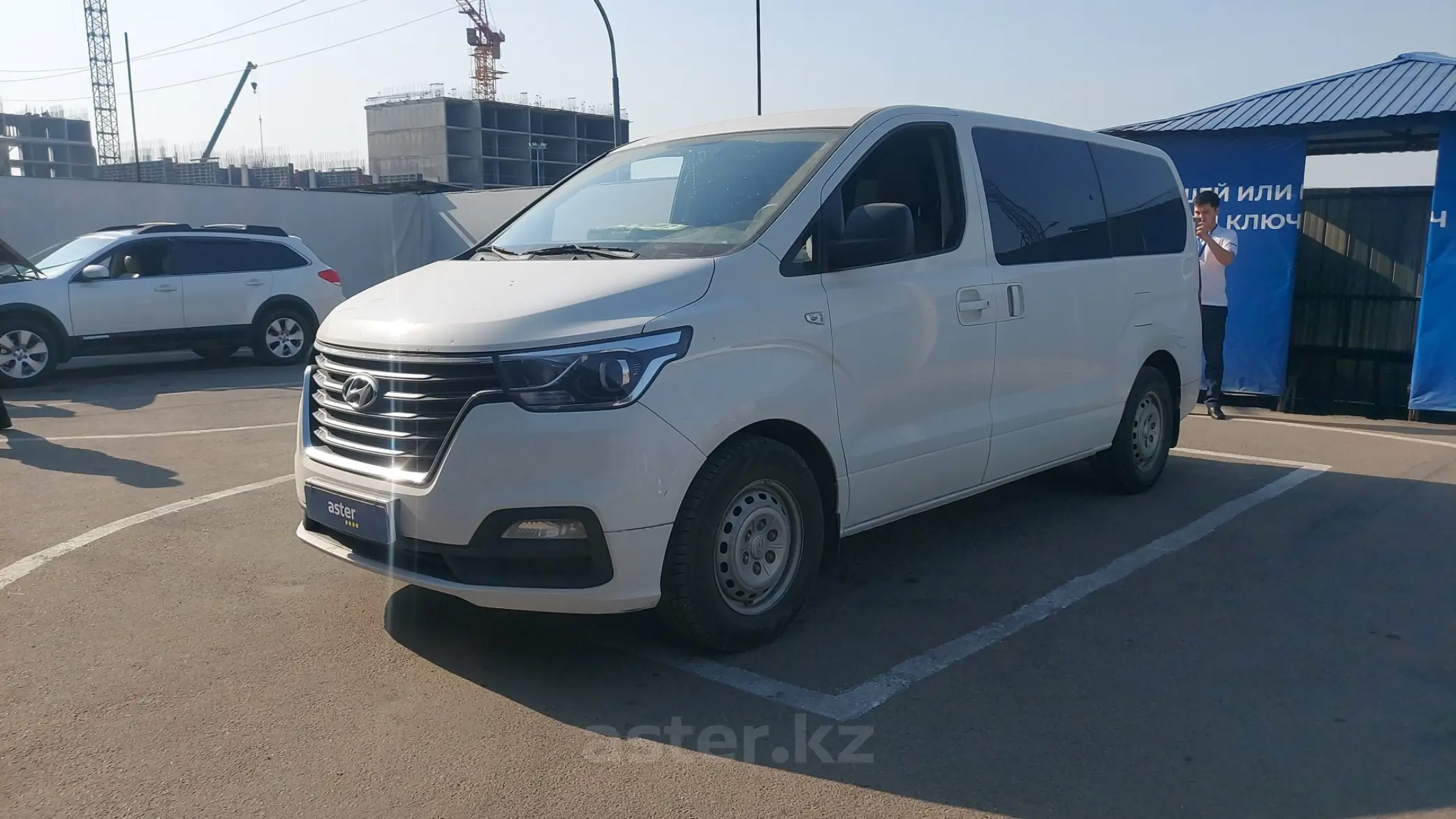 Hyundai H-1 2019