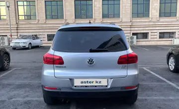 Volkswagen Tiguan 2016 года за 6 900 000 тг. в Шымкент