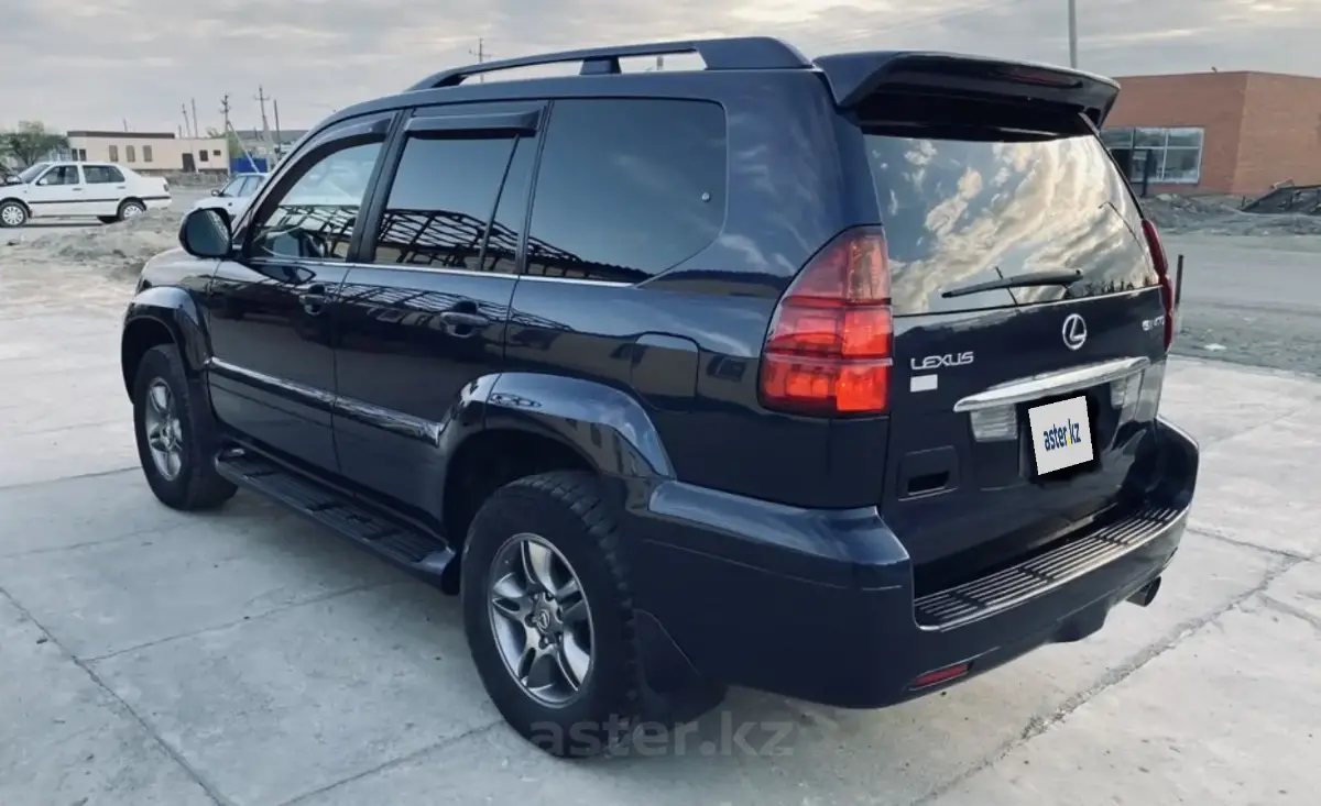 Лексус 470 2005 года. Выхлоп gx470 для внедорожья.