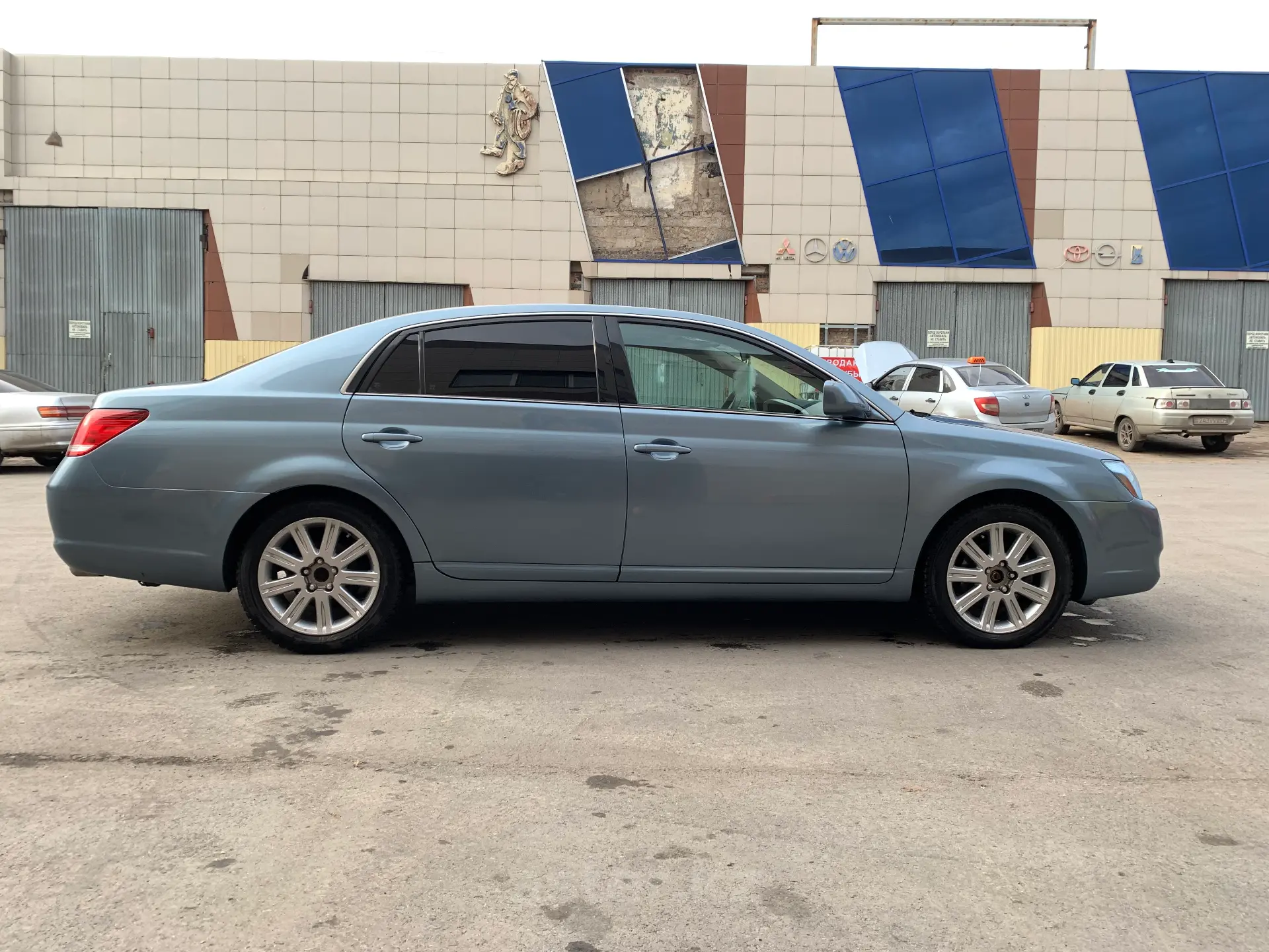 Купить Toyota Avalon 2006 года в Караганде, цена 6100000 тенге. Продажа  Toyota Avalon в Караганде - Aster.kz. №c687762