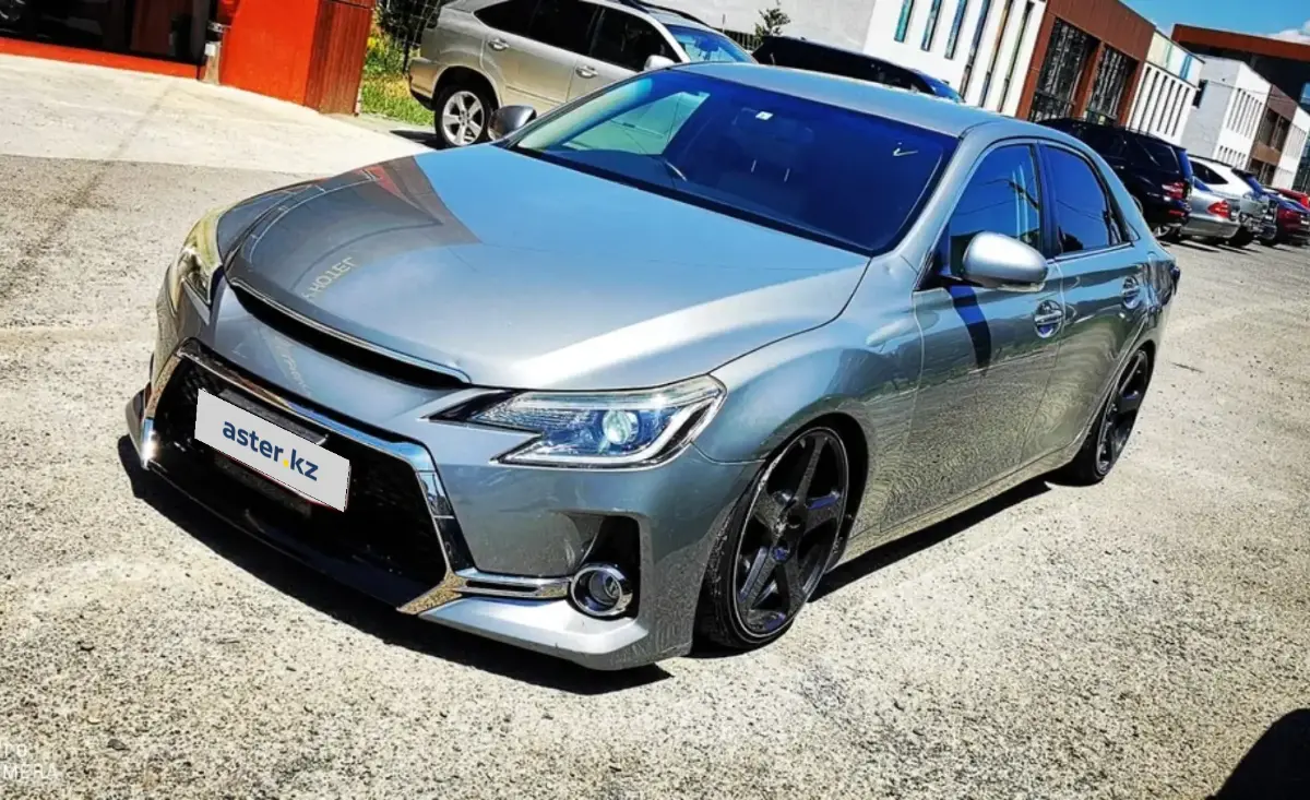 Toyota Mark x 2015