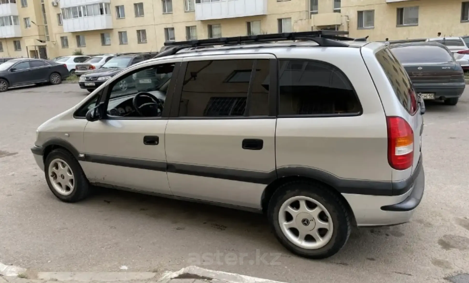 Opel Zafira 52