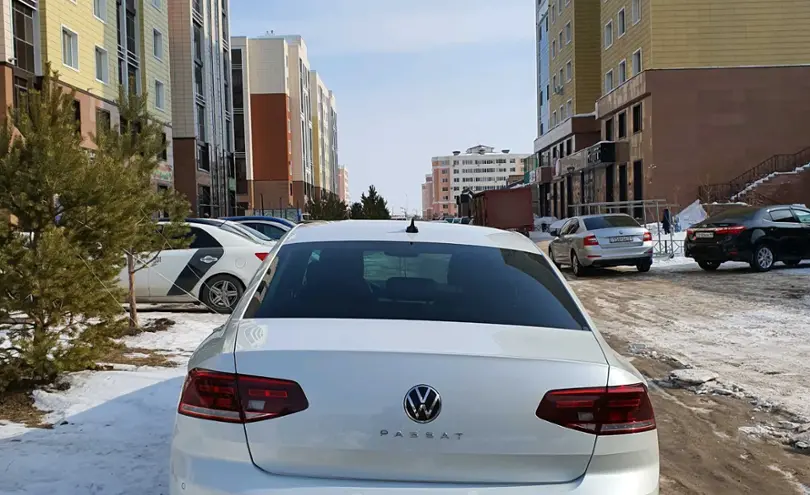 Volkswagen Passat 2020 года за 19 000 000 тг. в Нур-Султан