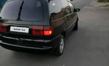 Volkswagen Sharan 1998 года за 1 800 000 тг. в Жамбылская область