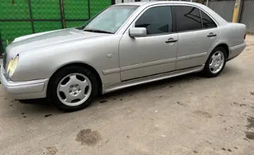 Mercedes-Benz E-Класс 1998 года за 3 500 000 тг. в Алматы