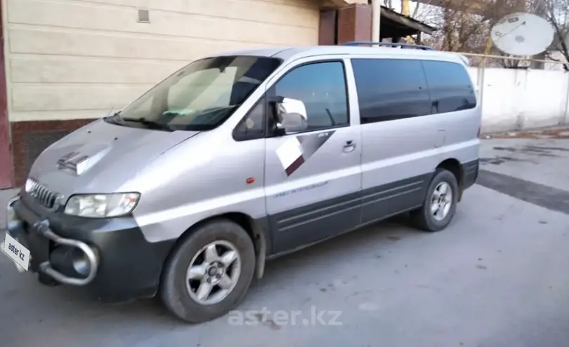 Hyundai Starex 2003 года за 2 600 000 тг. в Туркестанская область