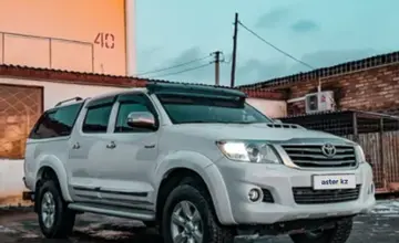 Toyota Hilux 2014 года за 15 500 000 тг. в Атырау фото 1