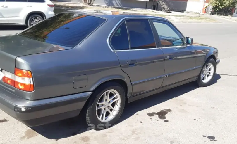 BMW 5 серии 1990 года за 1 300 000 тг. в Нур-Султан
