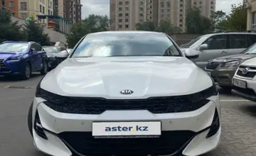 Kia K5 2020 года за 16 500 000 тг. в Алматы