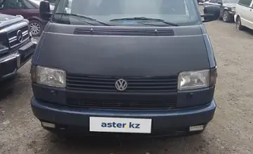 Volkswagen Multivan 1993 года за 4 200 000 тг. в Астана
