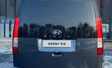 Hyundai Staria 2022 года за 29 500 000 тг. в Алматы