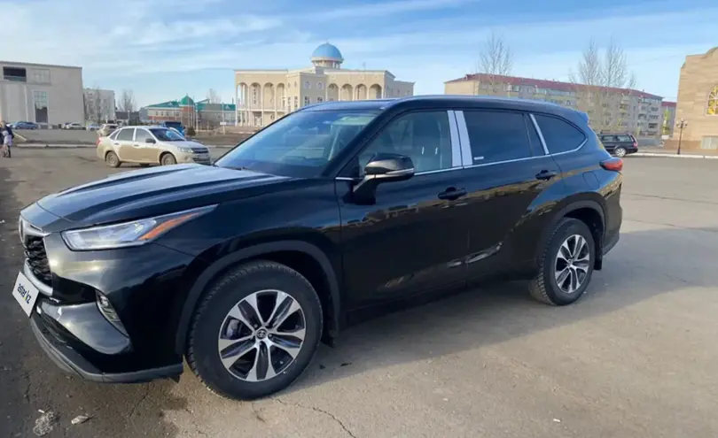 Toyota Highlander 2022 года за 36 000 000 тг. в Западно-Казахстанская область